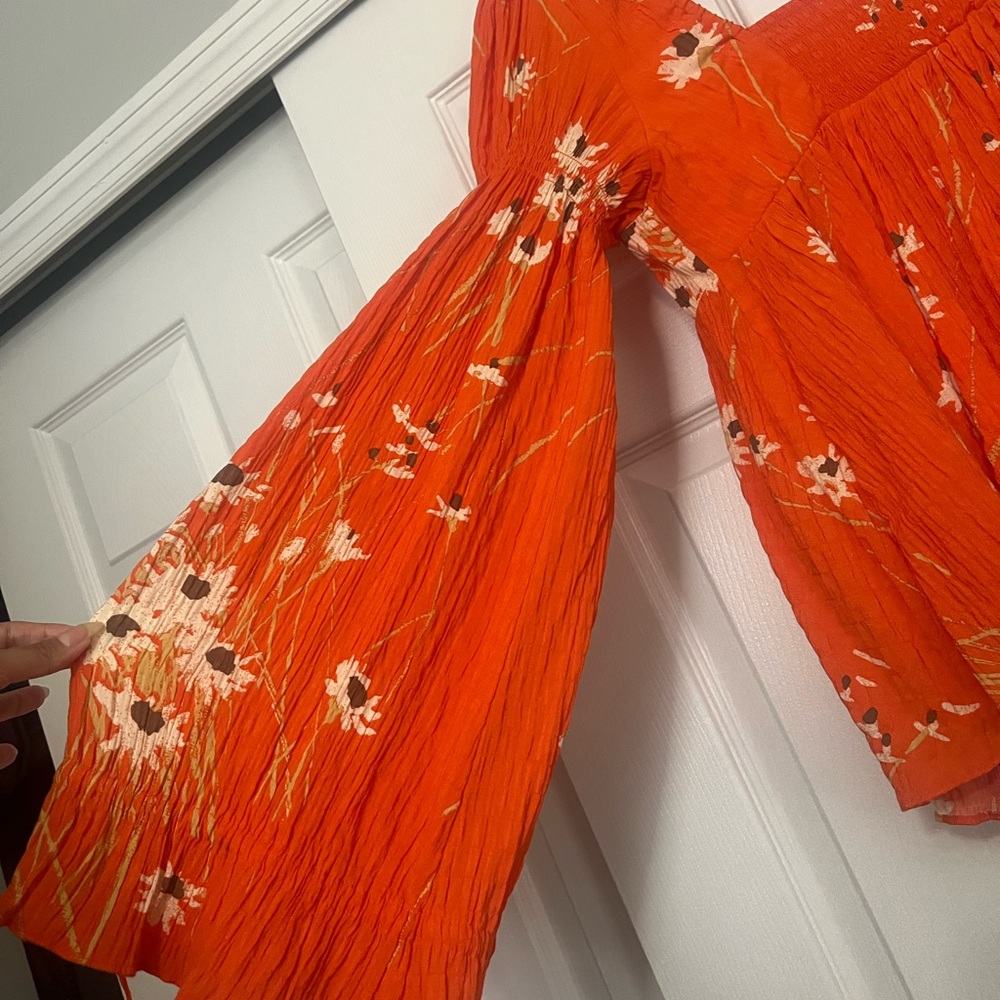 Urban Outfitters Orange Floral Blouse - Picture 3 of 3
